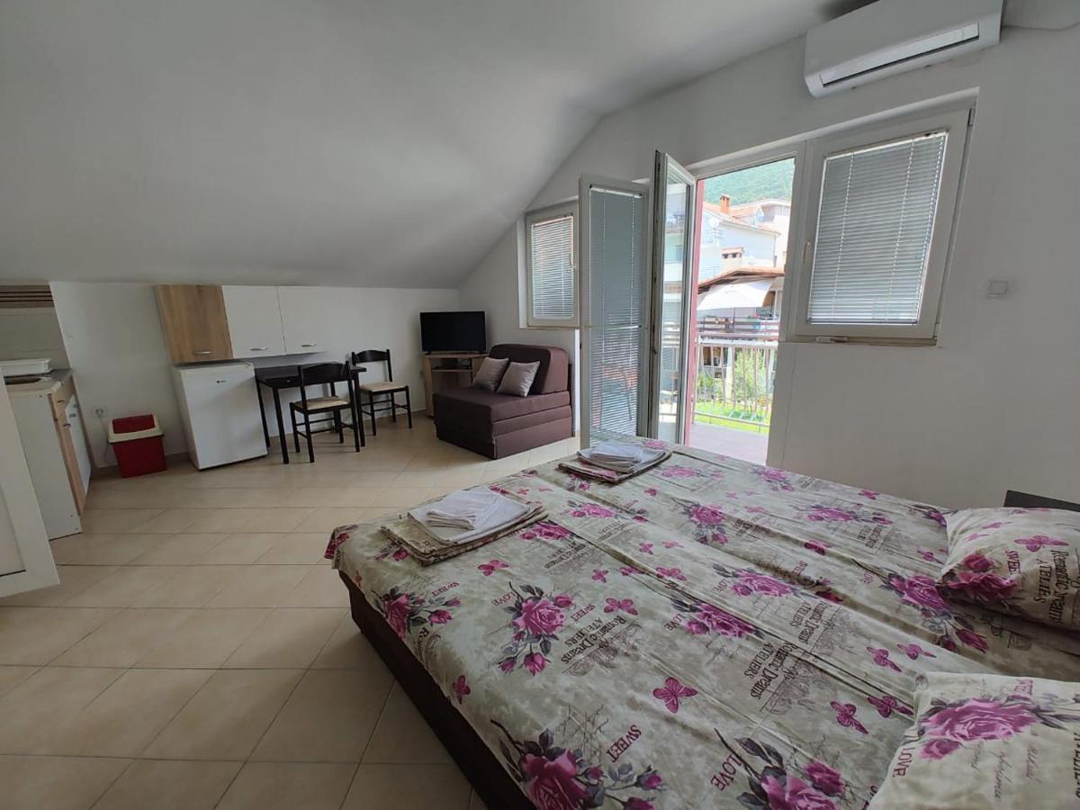 Jovanovic Apartment 티바트 외부 사진