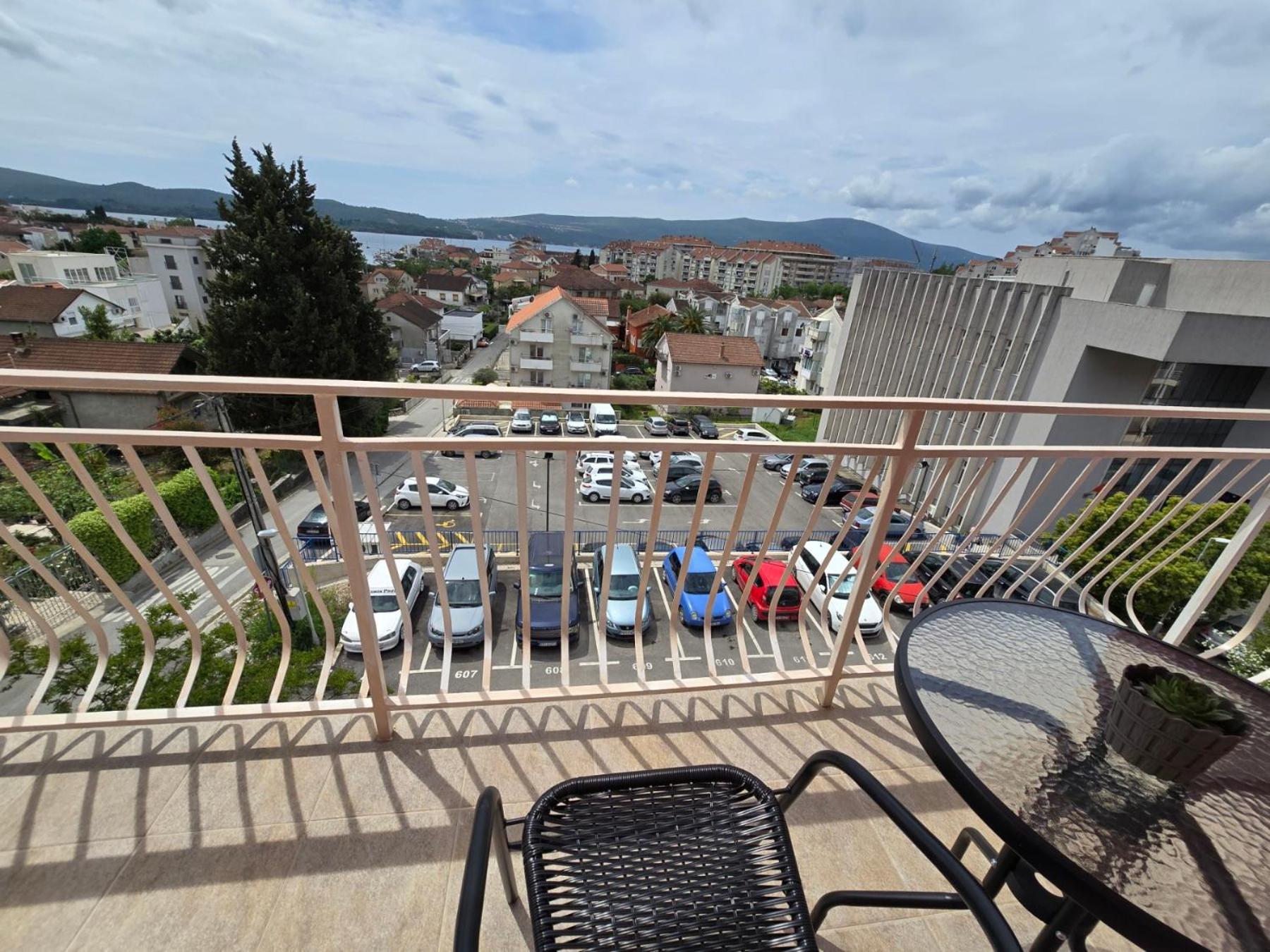Jovanovic Apartment 티바트 외부 사진